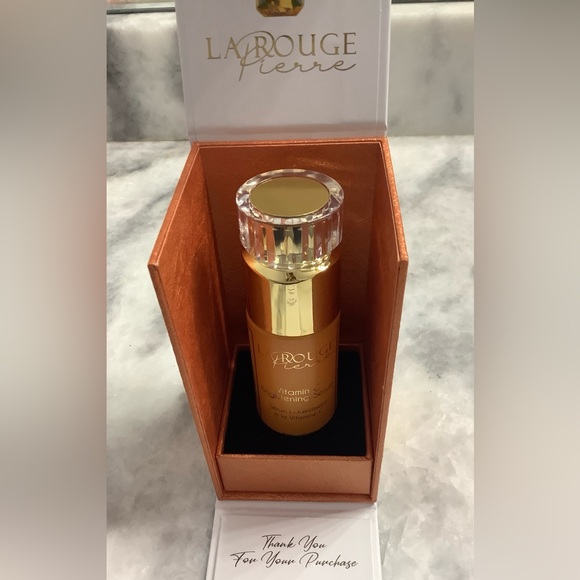 La Rouge Pierre - Topaz Collection-  Vitamin C Brightening Serum - Picture 2 of 3
